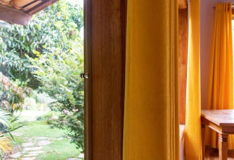 스탠다드 트리플 룸, Altamira Eco Retreat