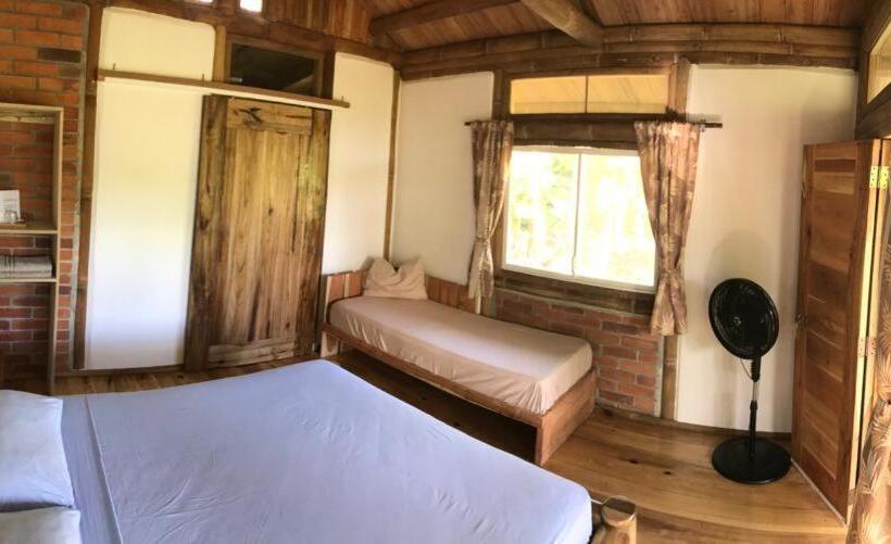 스탠다드 방갈로, Quinta El Mamey