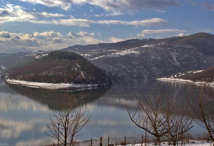 Номер Стандарт, Family Hotel Borovitsa