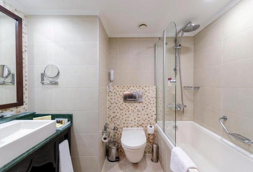 اتاق استاندارد با تخت بزرگ, Crowne Plaza Antalya, An Ihg