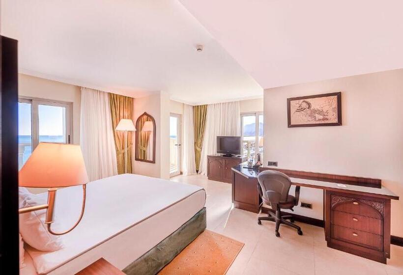 سوئیت با وان آب گرم, Crowne Plaza Antalya, An Ihg