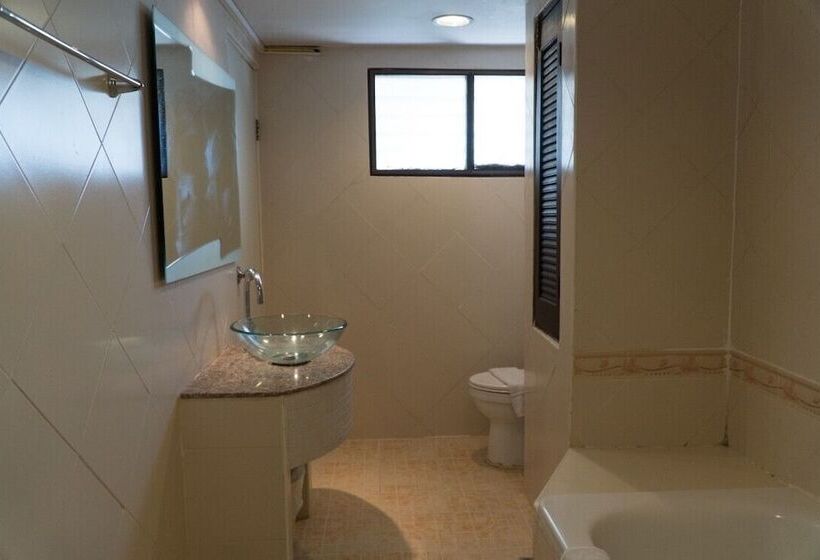اتاق لوکس, Noble Place Chiangmai