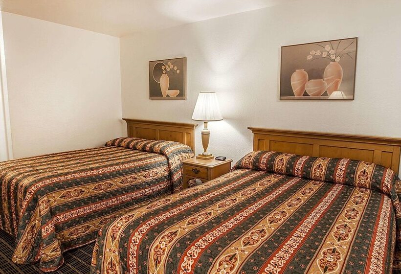 스탠다드 룸 더블 침대 2개, Rodeway Inn