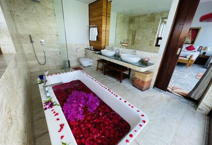 Вилла 2 Спальни Вид на Море, Sandalwood Luxury Villa Resort