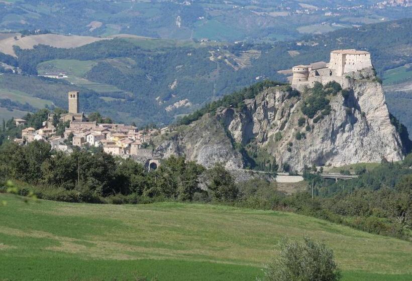 Трехместный Номер Стандарт с Видом, San Leo Albergo Diffuso