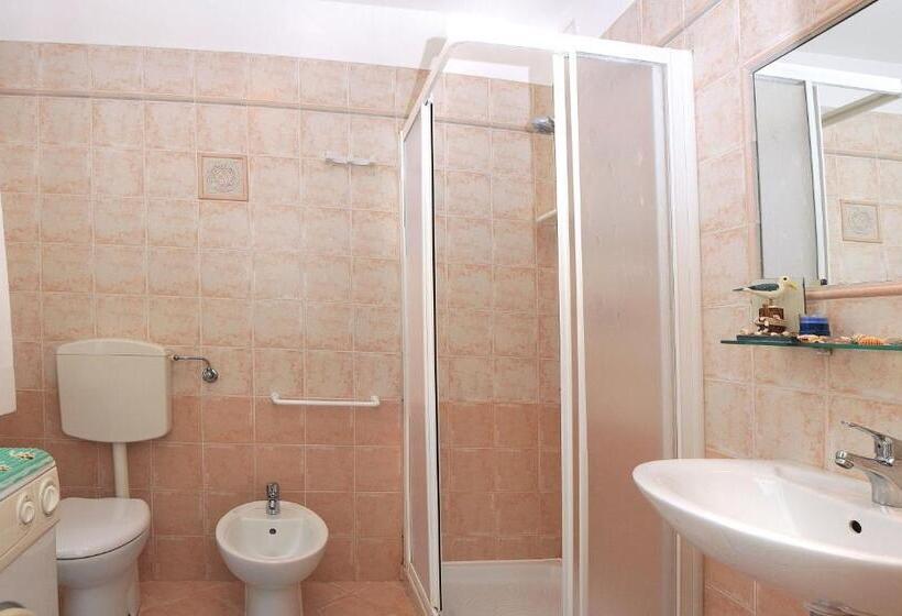 Apartamento 2 Dormitórios, Residence Corallo