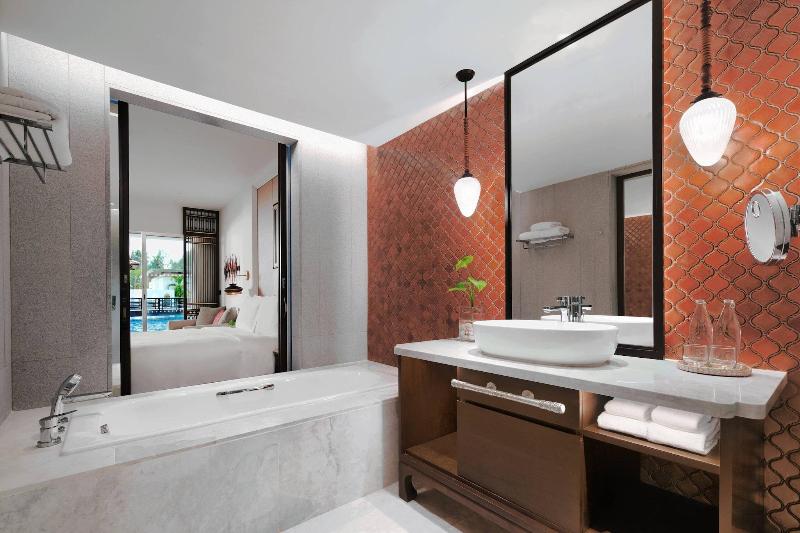 Номер Deluxe Вид на Бассейн, Jw Marriott Khao Lak Resort And Spa