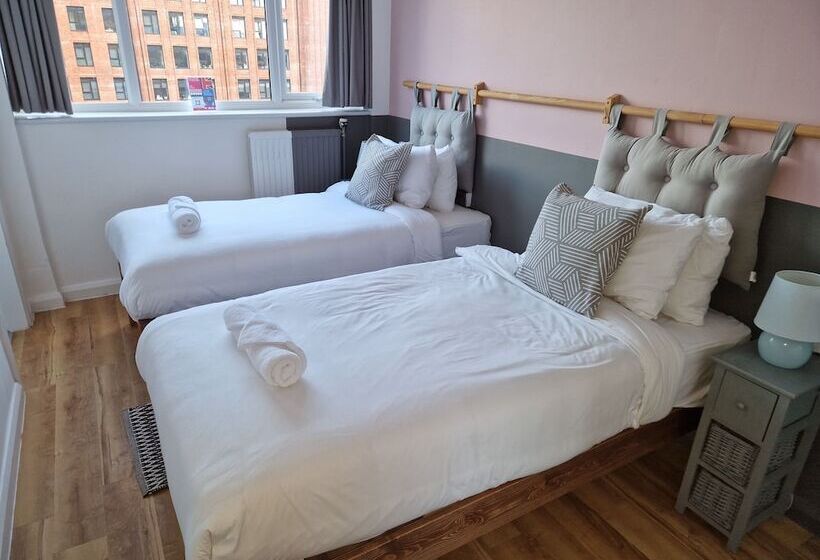 Номер Стандарт, Ph Hostel Liverpool