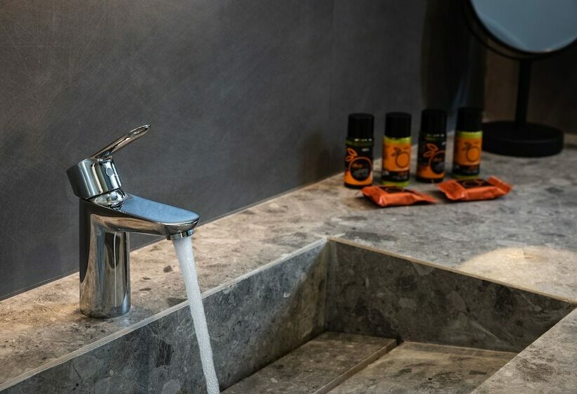 Номер Deluxe Вид на Бассейн, Atlantica Amalthia Beach Hotel   Adults Only