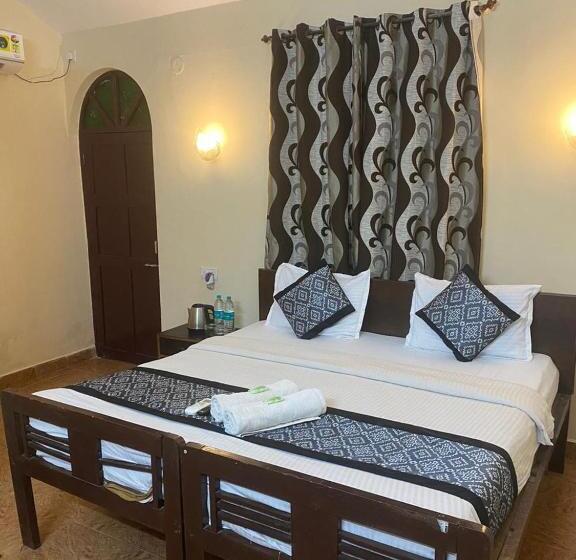 اتاق استاندارد با تخت بزرگ, Baga Villa