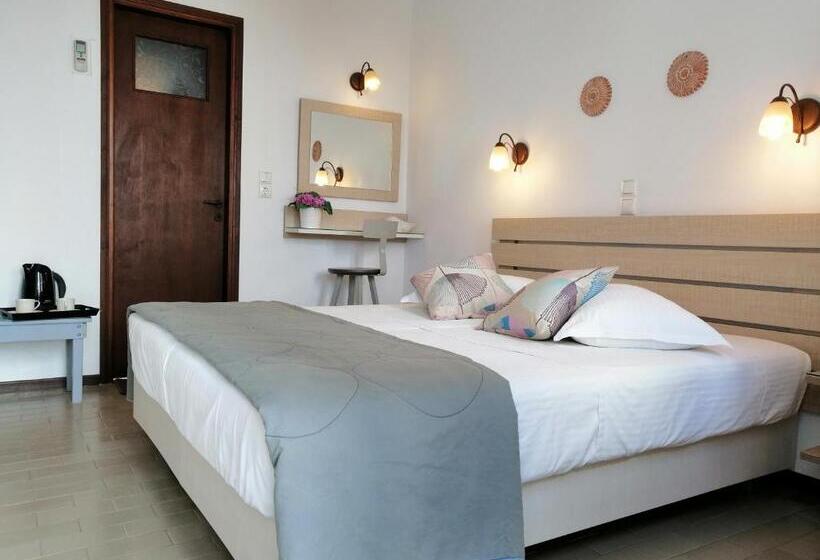 Номер Стандарт, Christina Hotel, Adults Only, Heated Salt Water Pool
