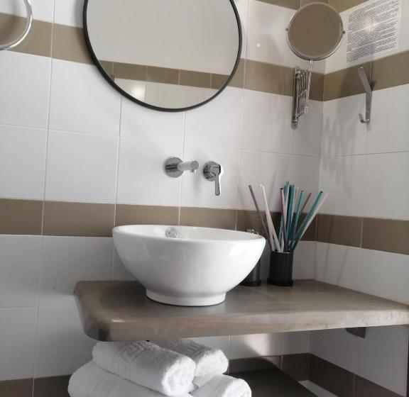 Номер Стандарт Верхний Этаж, Christina Hotel, Adults Only, Heated Salt Water Pool