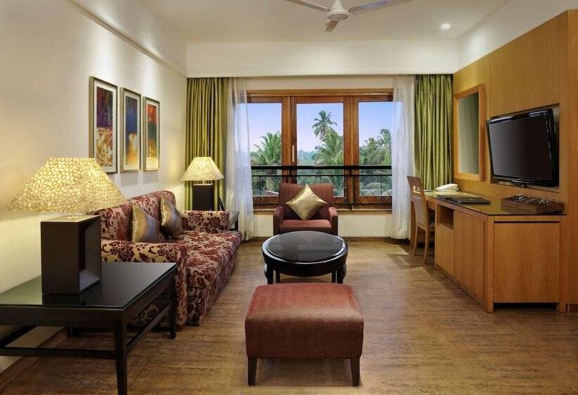 Люкс Вид на Бассейн, Doubletree By Hilton Hotel Goa   Arpora   Baga