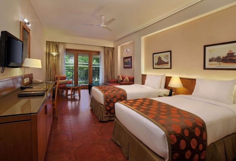 Номер Стандарт Вид на Бассейн, Doubletree By Hilton Hotel Goa   Arpora   Baga