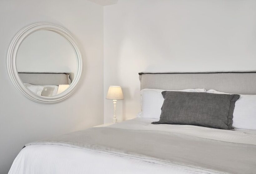 Люкс Superior, Katikies Santorini   The Leading Hotels Of The World
