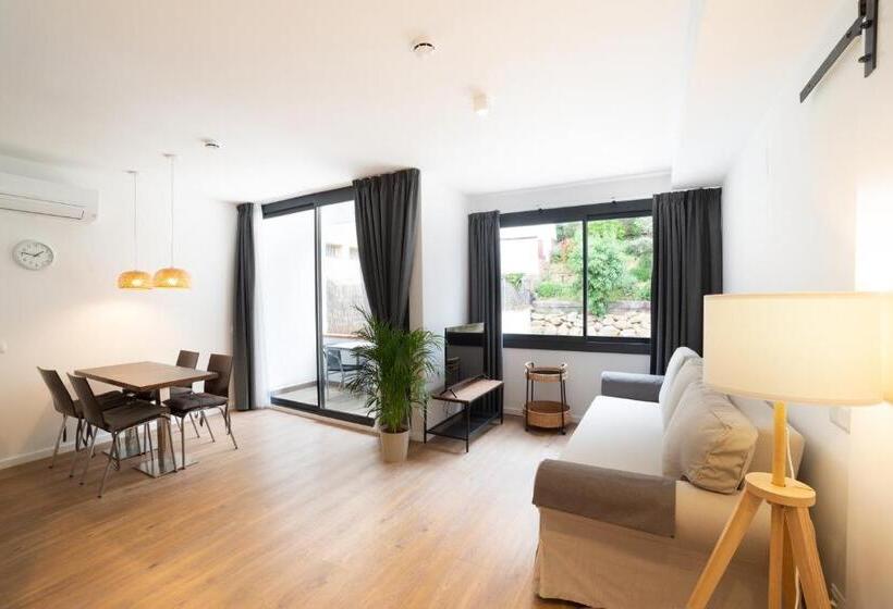 带1个卧室带花园景观的公寓, Apartaments Voralmar