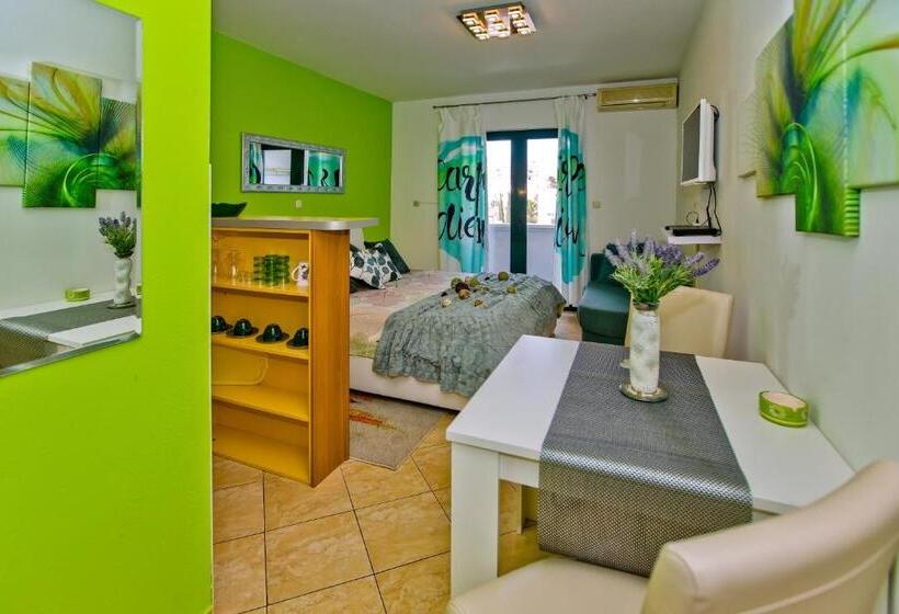 جناح ديلوكس, Apartments Softic