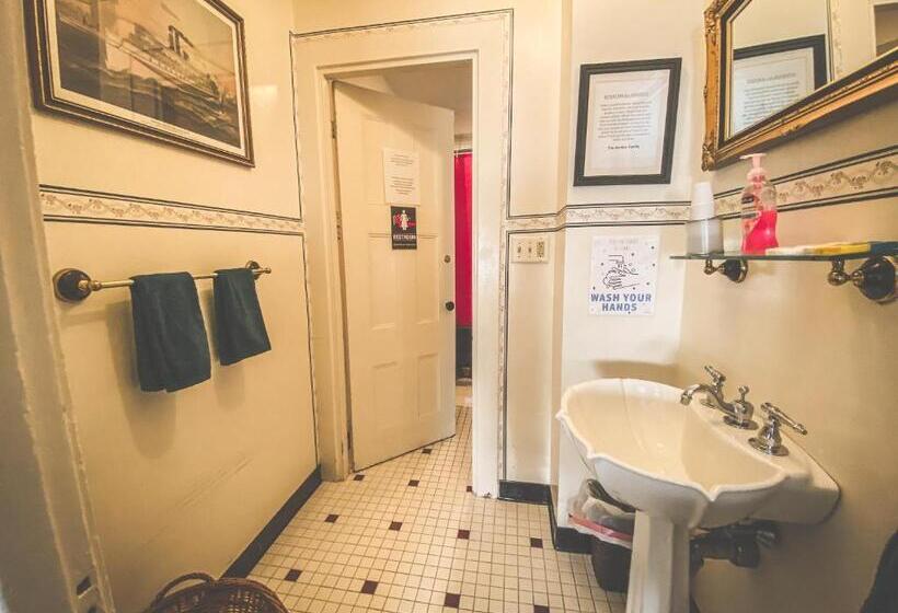 Люкс 2 Спальни, Lizzie Borden House