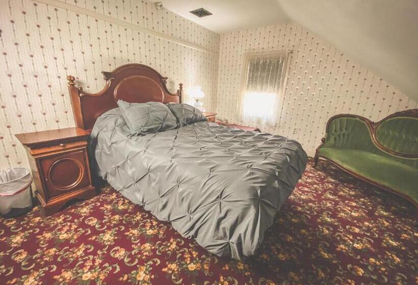 Номер Стандарт Совместная Ванная, Lizzie Borden House
