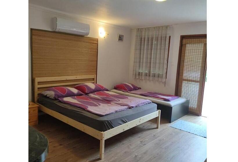 Семейное Студио, Emese Apartman