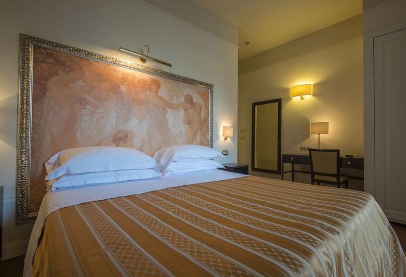 غرفة قياسية ثلاثية, Albergo Sant'Emidio
