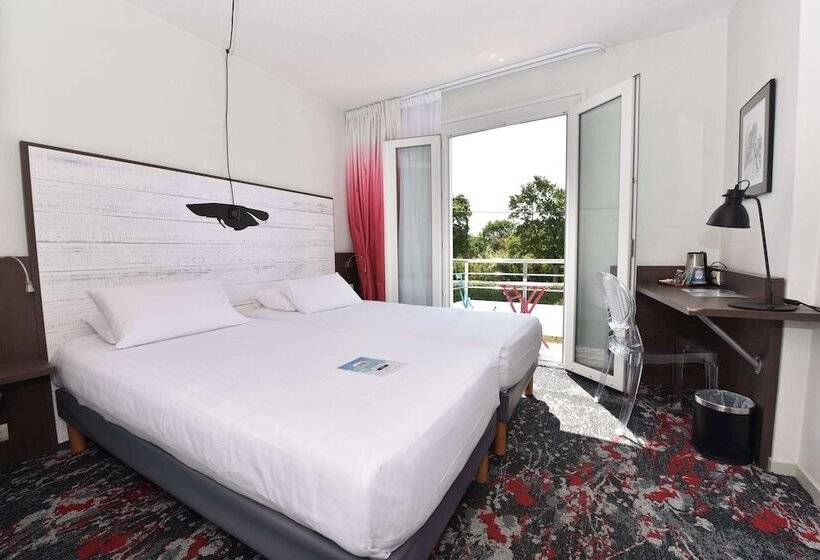 Номер Стандарт, Hôtel Kyriad La Rochelle Centre Ville