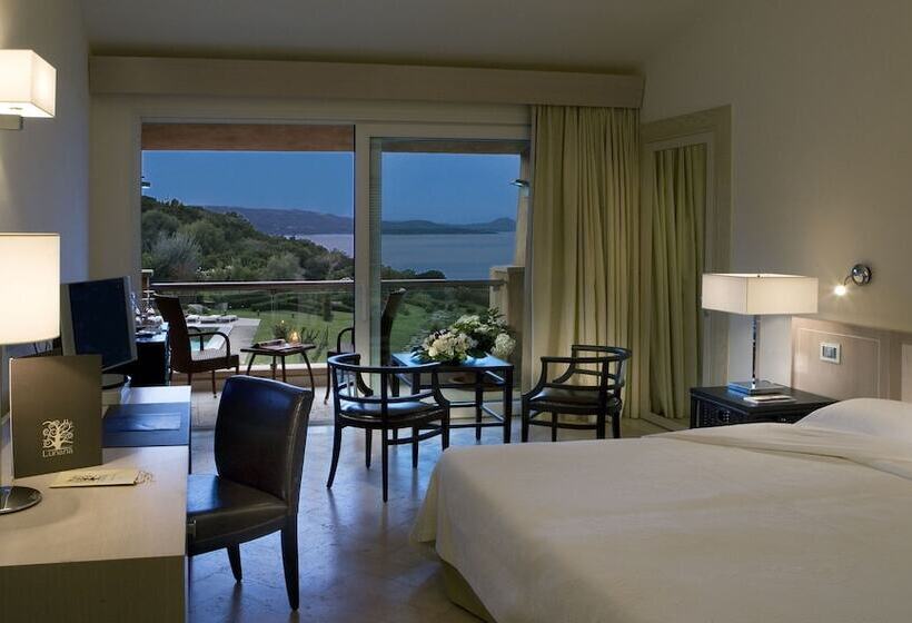 اتاق سه نفره سوپریور با چشم‌انداز دریا, L'Ea Bianca Luxury Resort