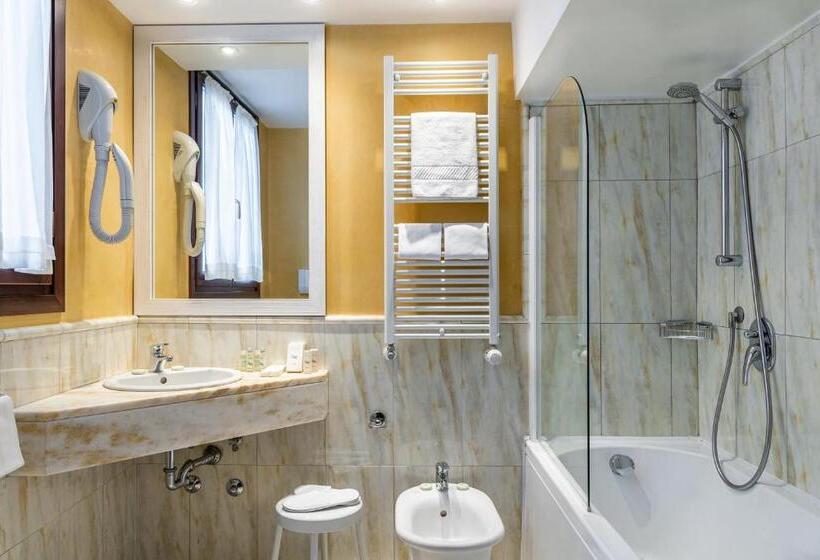اتاق استاندارد سه نفره, Locanda Sant'Agostin