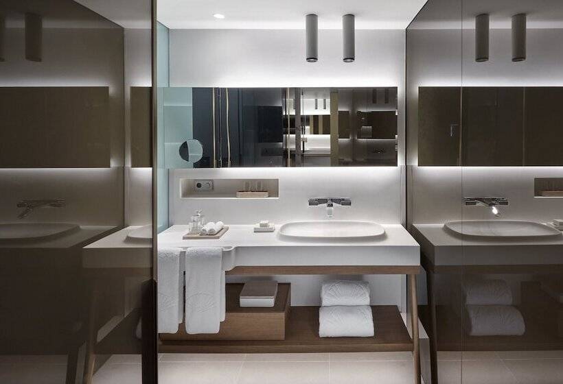 Номер Deluxe, Mandarin Oriental Barcelona