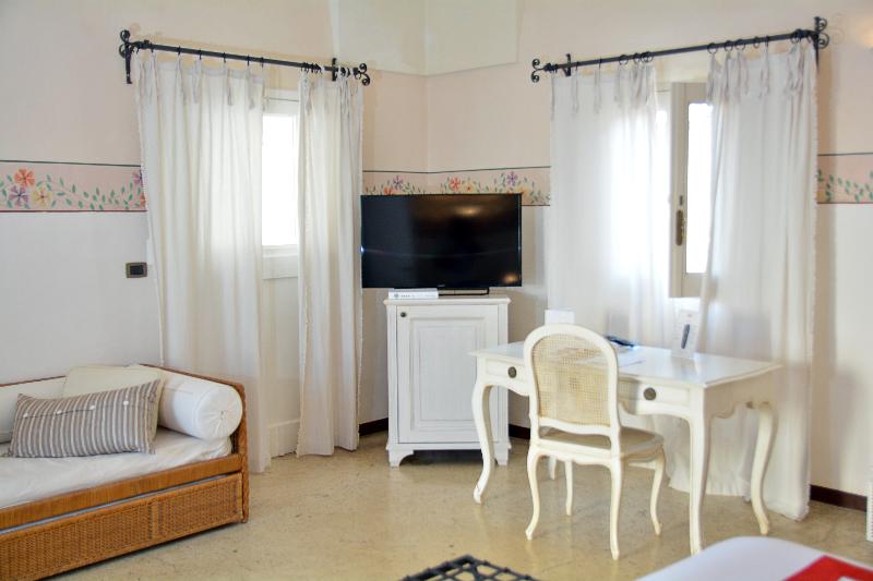 Номер Deluxe, Relais Corte Palmieri & Il Chiostro  Residenza D Epoca