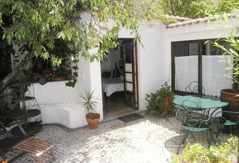 클래식 스위트, Uma Casa A Beira Sol