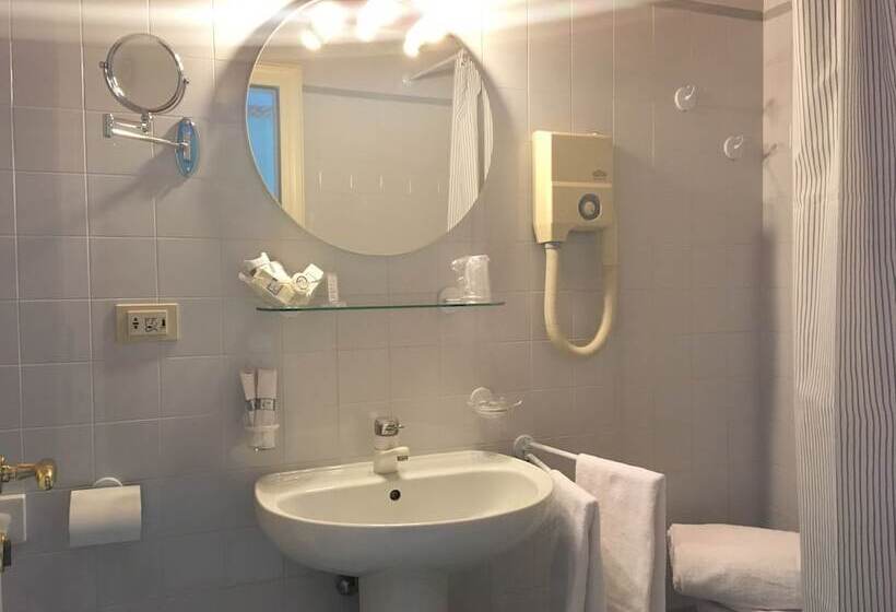Номер Стандарт Трехместный, Albergo Sapori