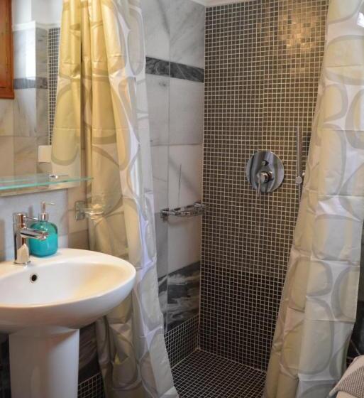 Номер Стандарт, Anemomilos Suites