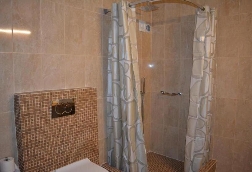 Apartamento 1 Quarto Rés-do-chão, Anemomilos Suites