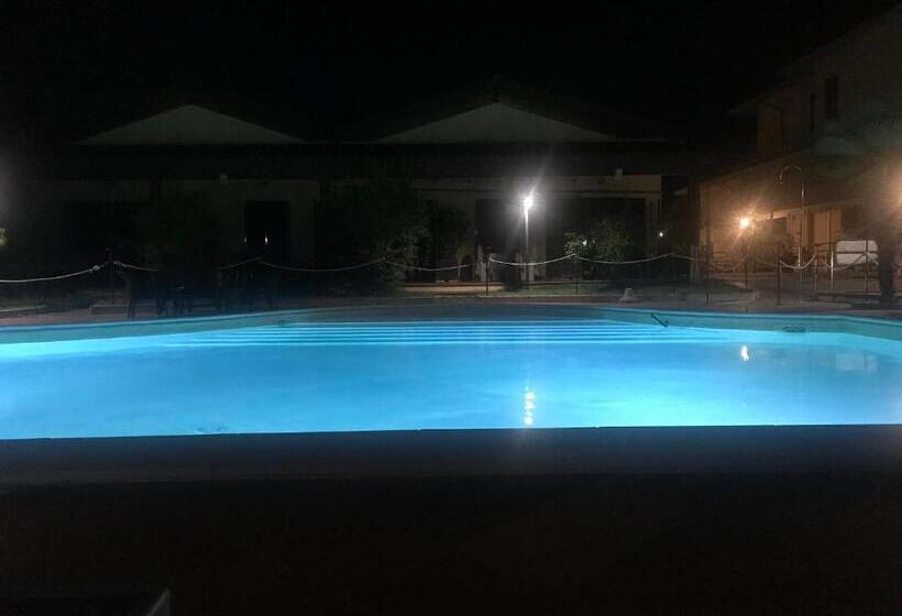 Quarto Superior Vista Piscina, Duca Della Corgna