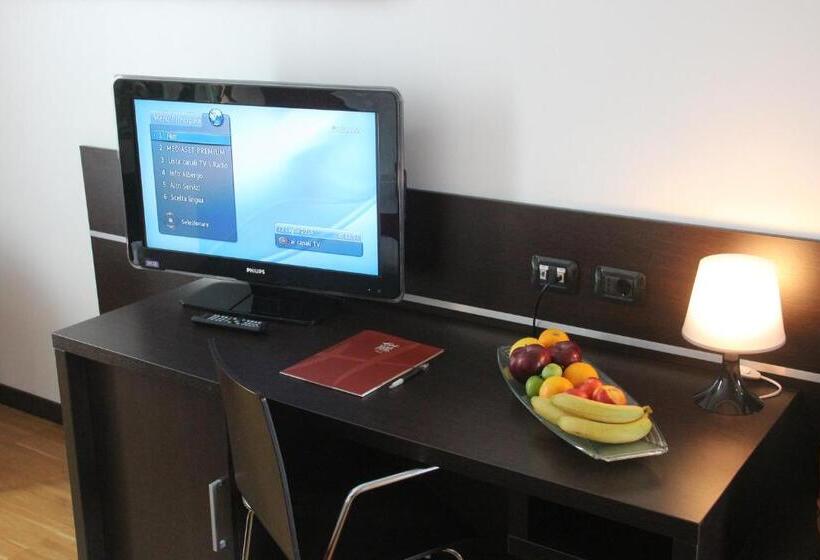 Апартаменты с 1 спальней, смежные, Euro Hotel Residence