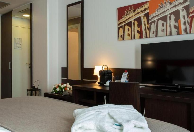 Номер Deluxe, Euro Hotel Residence