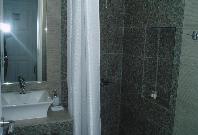 اتاق استاندارد, Rita S Place