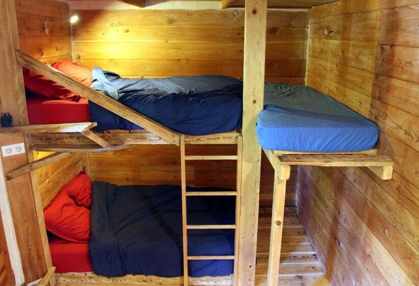 Economy Quadruple Room, La Paille