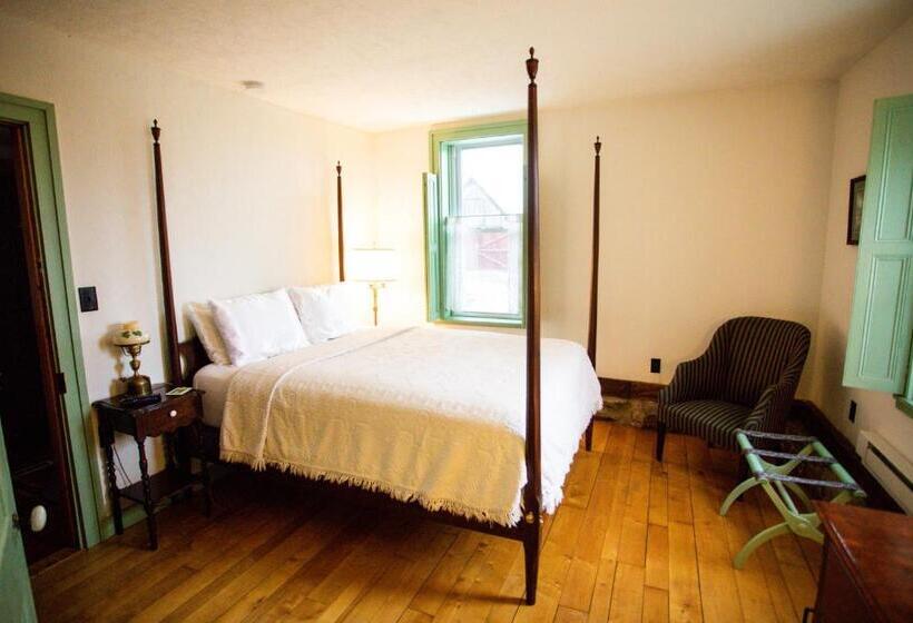 Номер Стандарт, Baneberry Meadows B&b