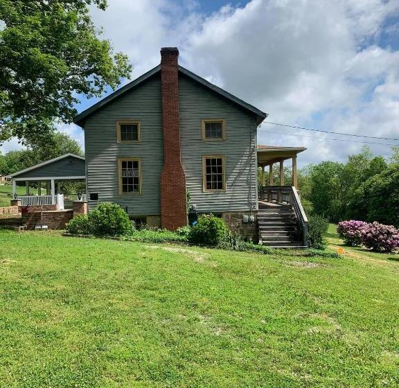 Дом 3 Спальни, Baneberry Meadows B&b