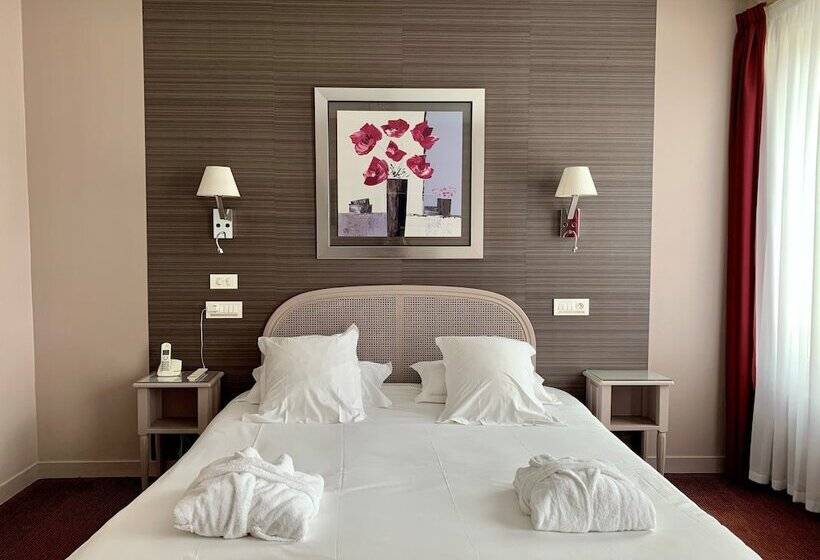 Номер Superior, Grand Hôtel De Courtoisville