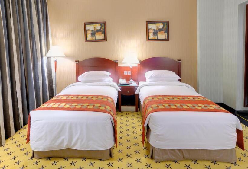 Standard Neljän Hengen Huone, Al Muna Kareem Hotel  Ex Leader