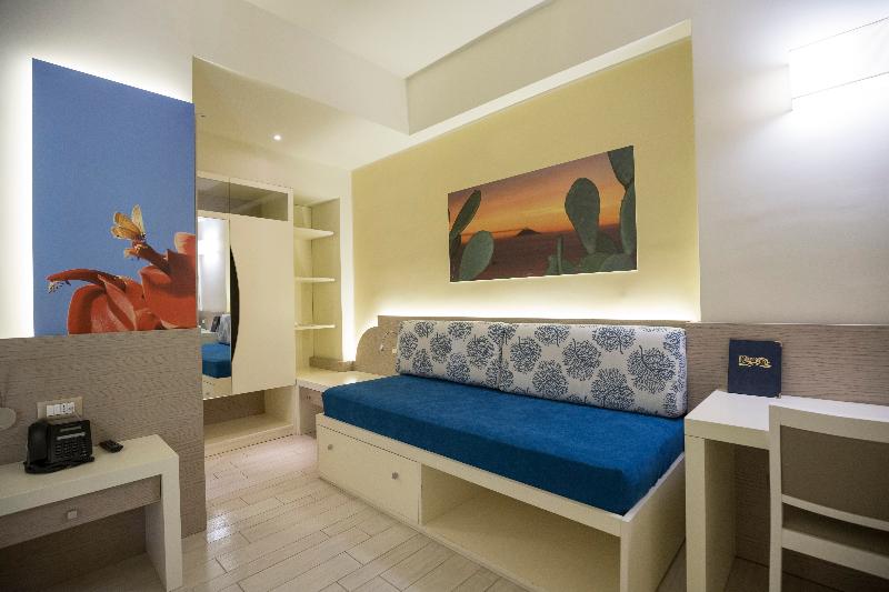 Трехместный Номер Стандарт Вид на Сад, Villaggio Il Gabbiano