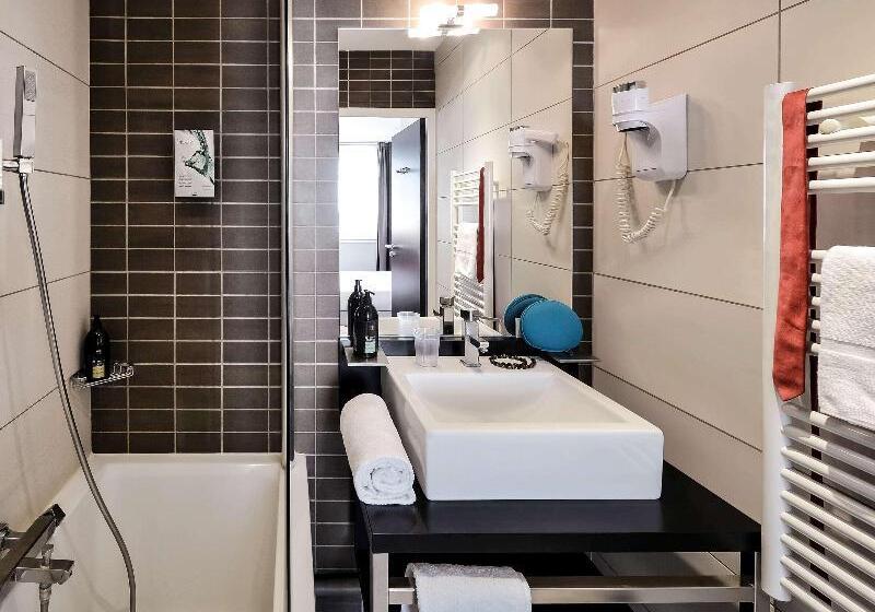 Апартаменты 1 Спальня, Adagio Grenoble Centre