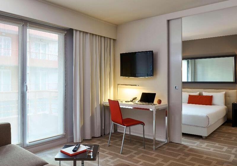 Апартаменты 2 Спальни, Adagio Grenoble Centre