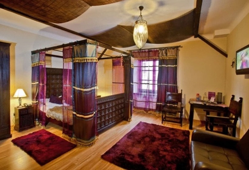 Номер Deluxe, Castle Inn