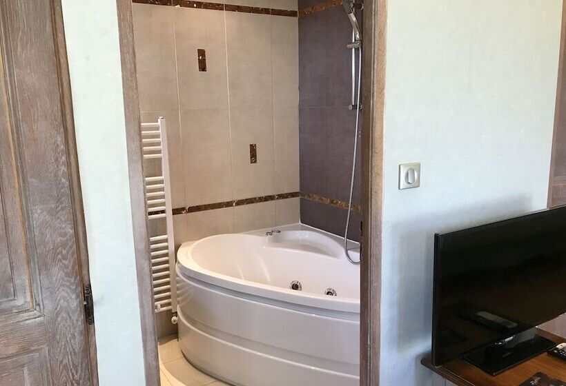 Полулюкс, Demeures & Châteaux Hôtel Domaine Le Clos Des Fontaines