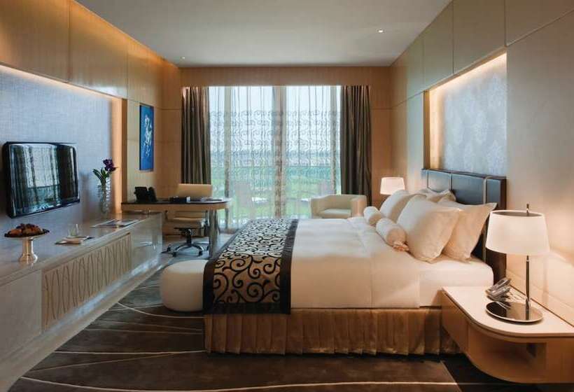 带阳台精选间, The Meydan Hotel Dubai