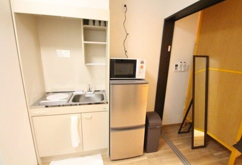 اتاق خانوادگی, Sakura Hotel Hatagaya